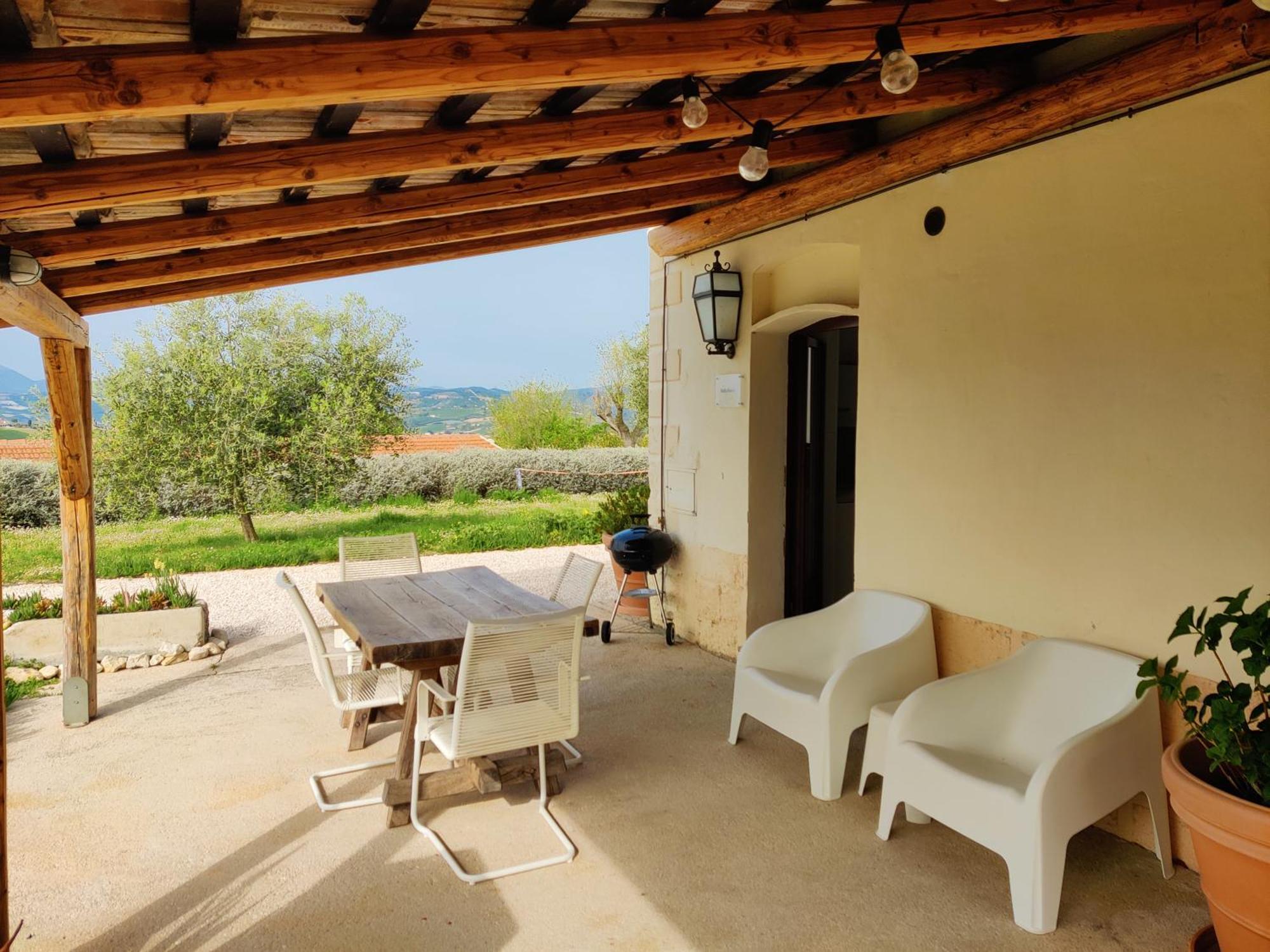 Rustico Del Bozzo Guest House Castelleone di Suasa Екстериор снимка