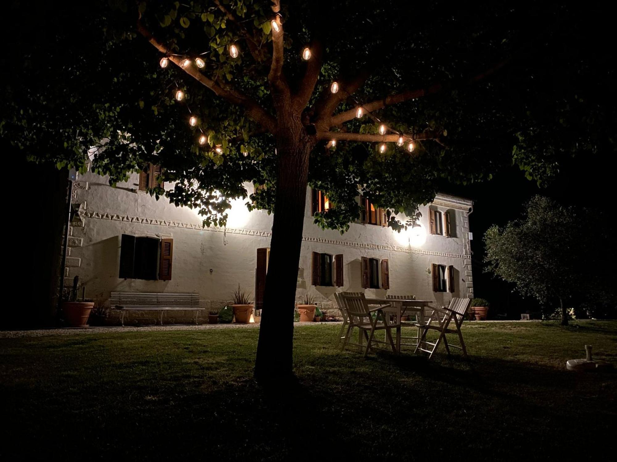 Rustico Del Bozzo Guest House Castelleone di Suasa Екстериор снимка