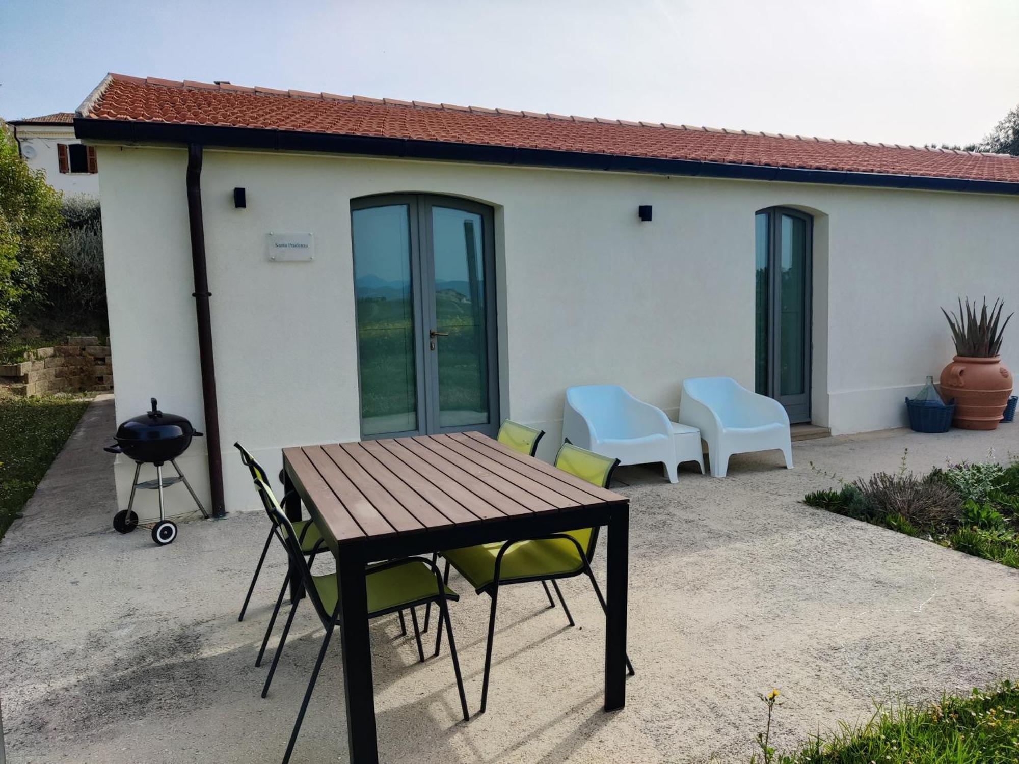 Rustico Del Bozzo Guest House Castelleone di Suasa Екстериор снимка